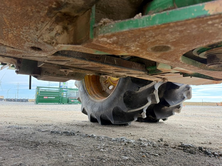 john-deere-9300-image-17