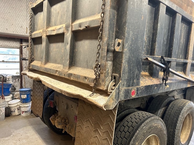 #9-•-1997-ford-tandem-axle-dump-truck-image-15