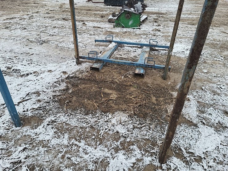 bagged-dry-fertilizer-frame-image-8