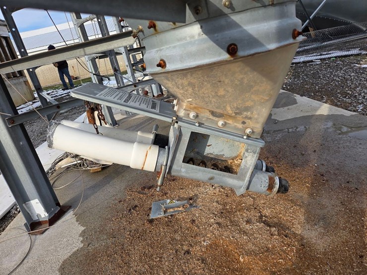 4-ton-hog-slat-feed-bin-#24-image-4