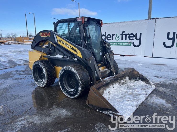 2017-new-holland-l234-image-8