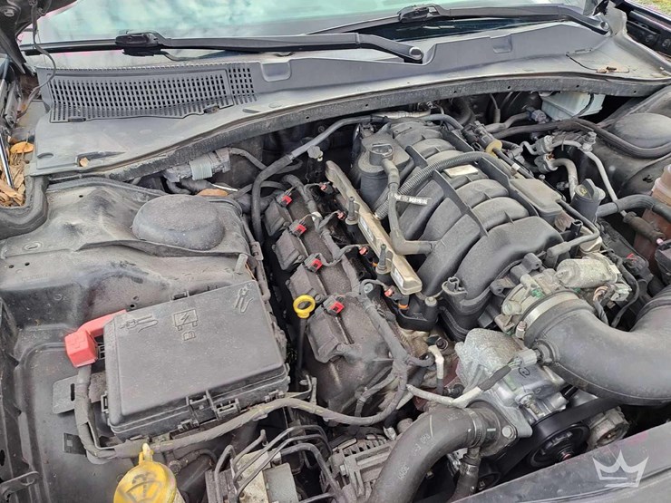 2018-dodge-charger-sedan-image-11