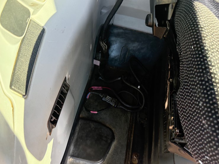 new-holland-t6070-image-33