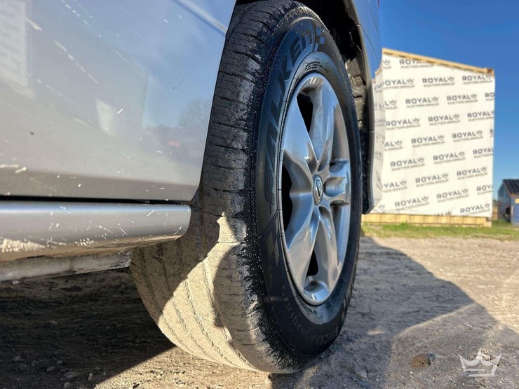 2017-nissan-quest-image-28