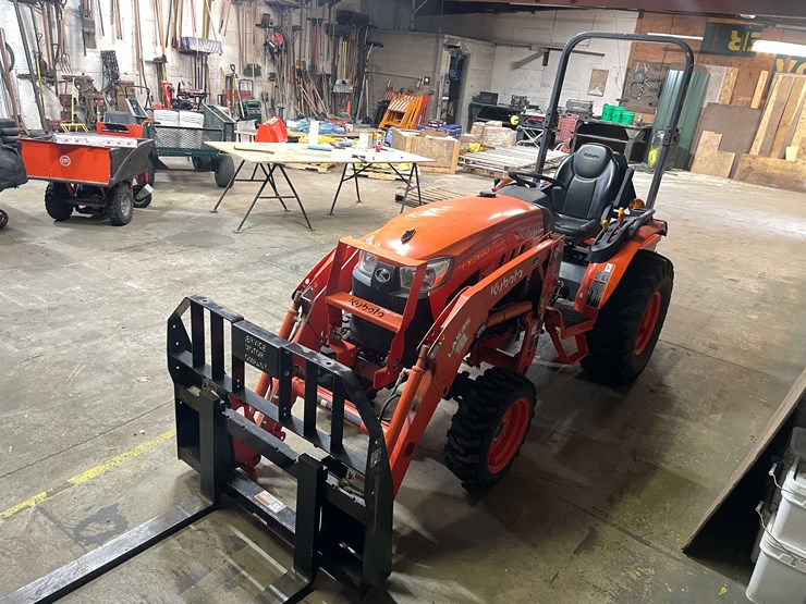 kubota-lx2610-image-1