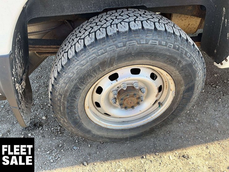 2012-dodge-3500-image-12