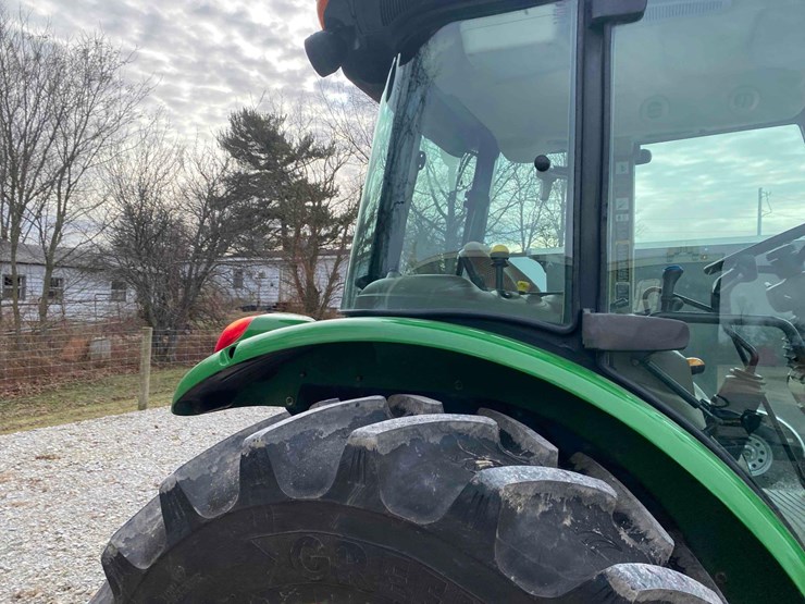 2013-john-deere-5085m-image-25