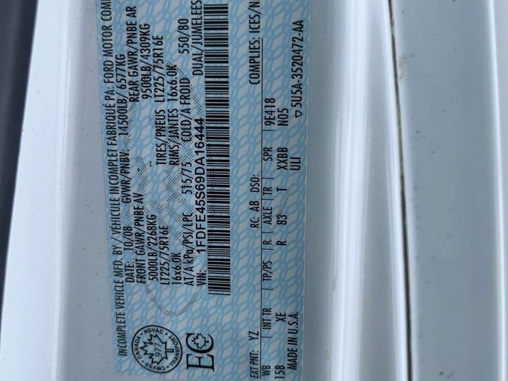 2009-ford-e-series-s/a-24-passenger-bus-image-14