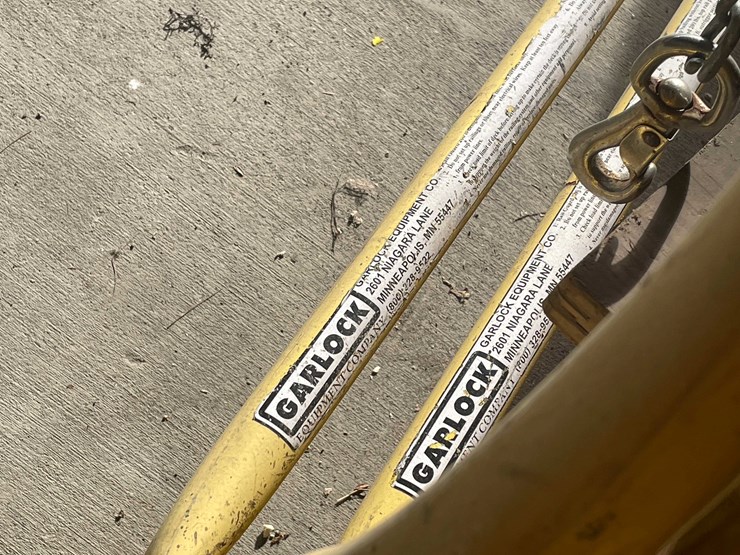 #2286-•-metal-safety-rails-image-8