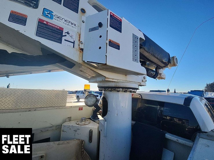 2017-ford-f550-image-38