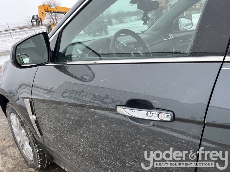 cadillac-srx-image-16