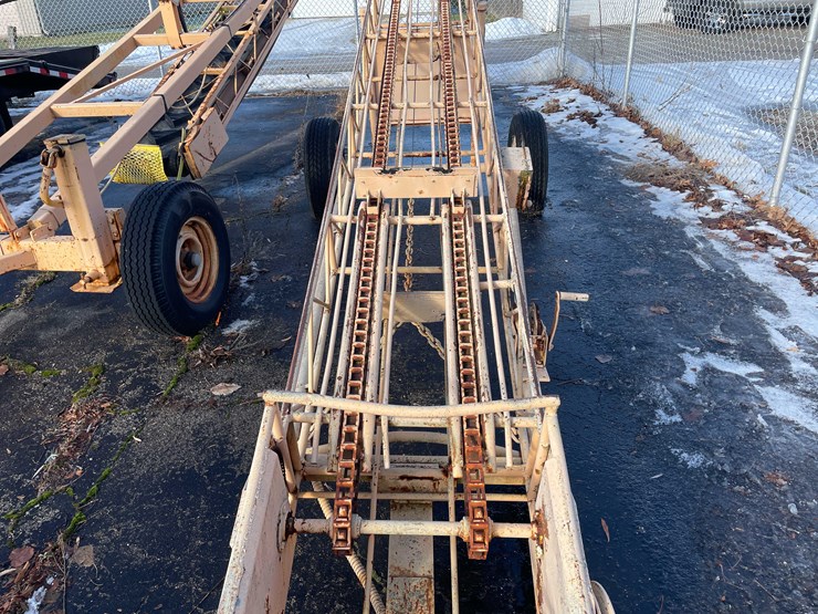 #2252-•-portable-conveyer-lift-image-26