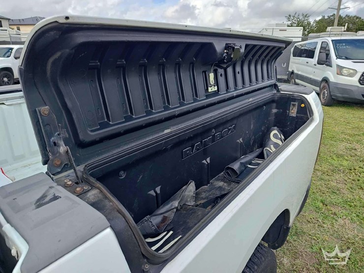 2012-dodge-ram-1500-image-45