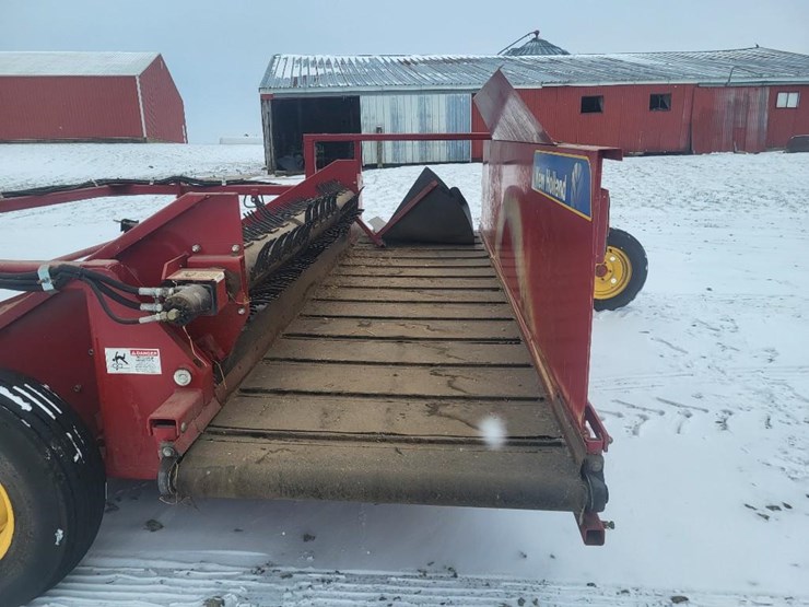 2013-new-holland-h5420-image-19