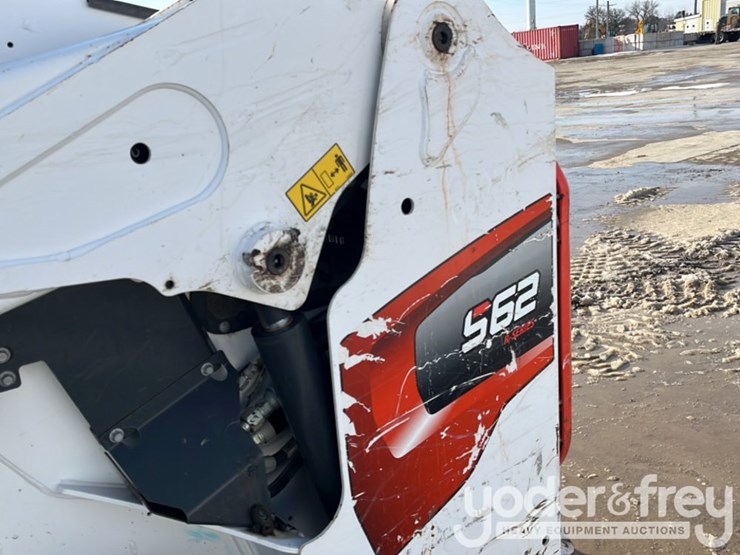 2021-bobcat-s62-image-18