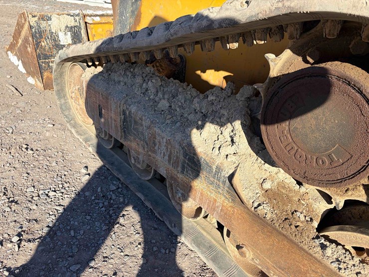 2017-deere-323e-image-7