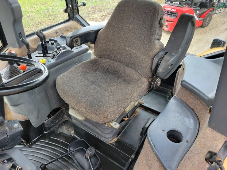 1998-cat-45-track-tractor-image-16