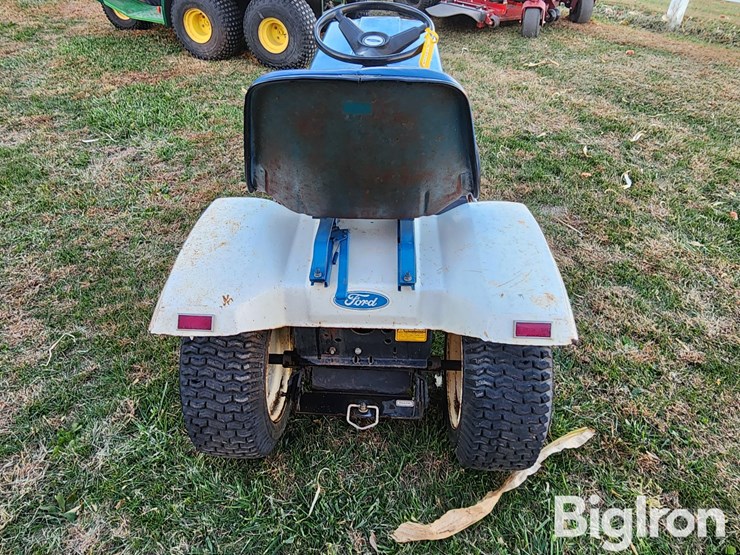 ford-tractor-image-6