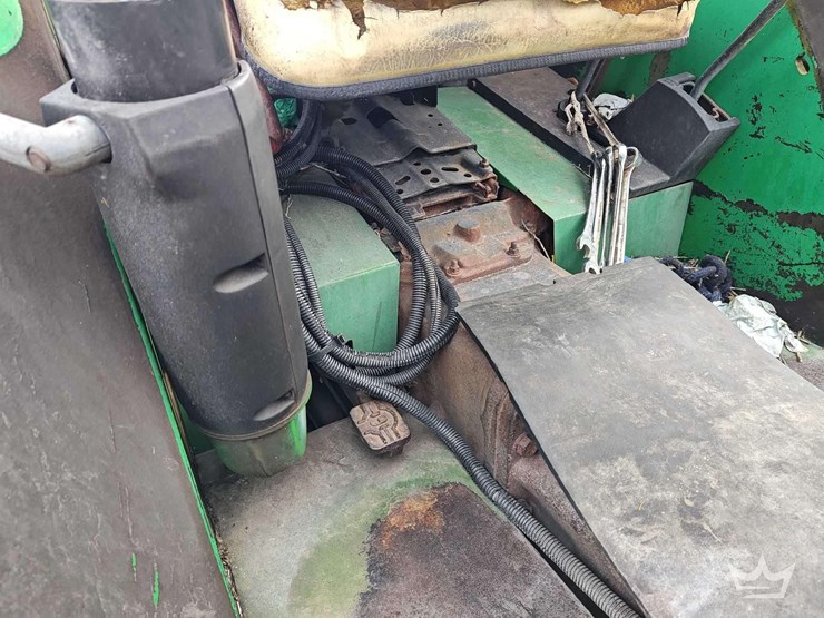1995-john-deere-5200-image-18