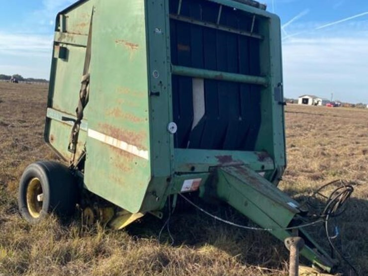 john-deere-530-image-1