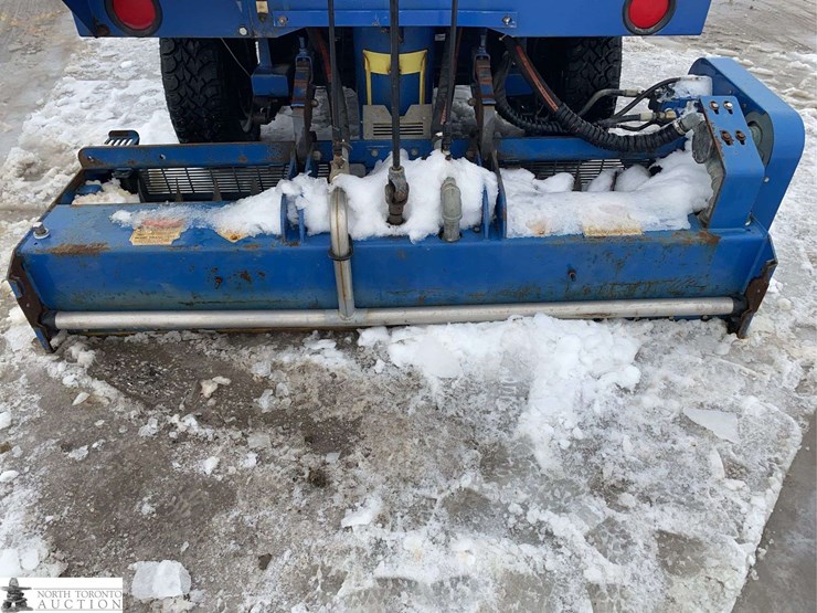 2010-zamboni-445-image-18