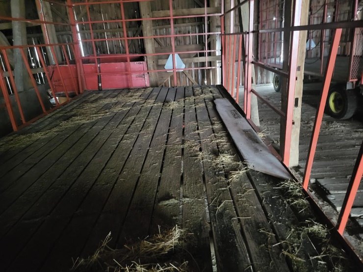 meyer-kicker-wagon-w/unverferth-rge10-running-gear---tag-#1113-image-20