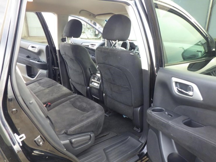 2014-nissan-pathfinder-image-8