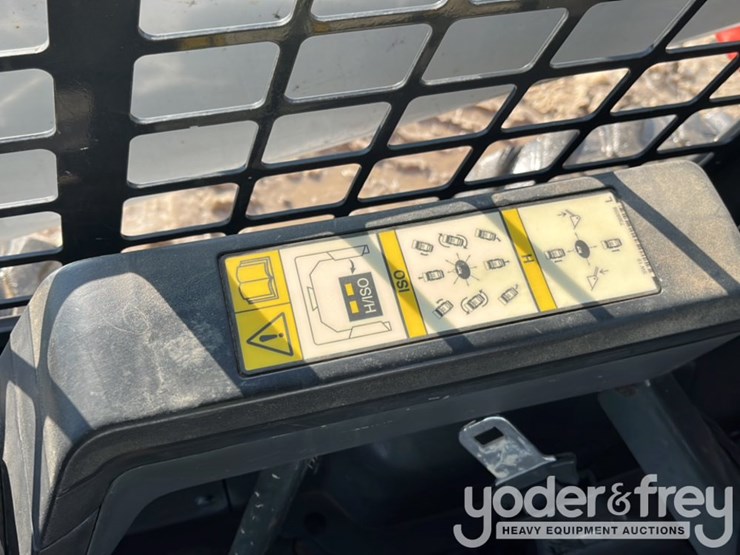 2021-bobcat-s62-image-29