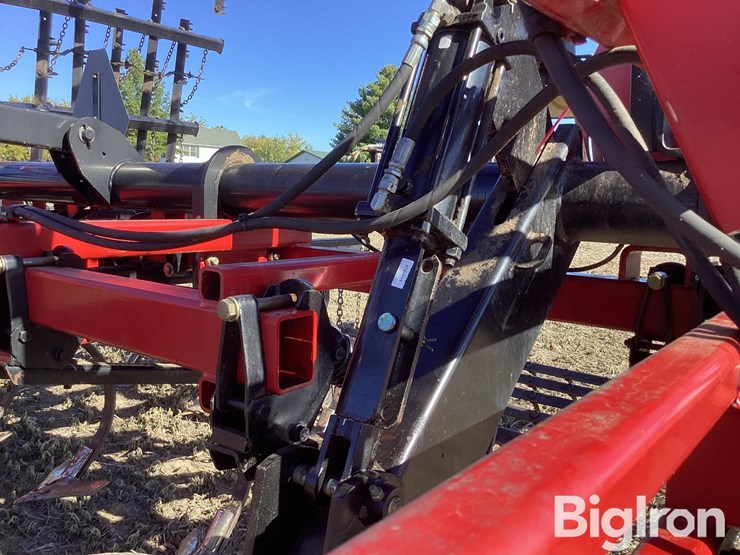 2011-case-ih-200-image-12