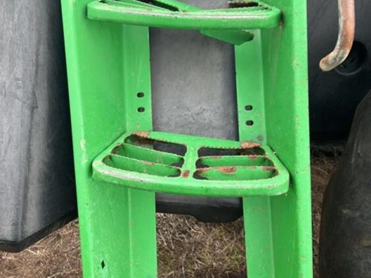 2010-john-deere-7330-image-17