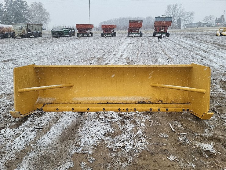 10'-snow-pusher-image-9