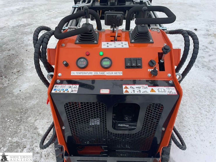 2026-unused-captok-ck36c-tracked-mini-skid-steer-image-12