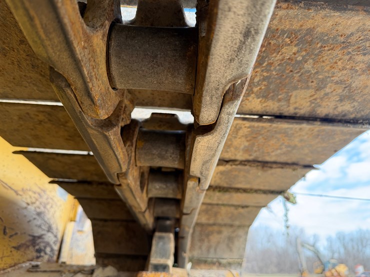 caterpillar-d5k-image-18