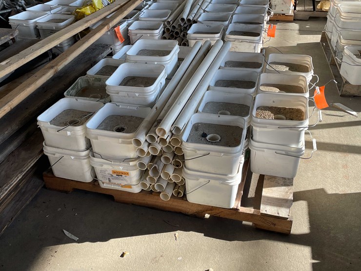 #2788-•-portable-safety-barrier-image-1