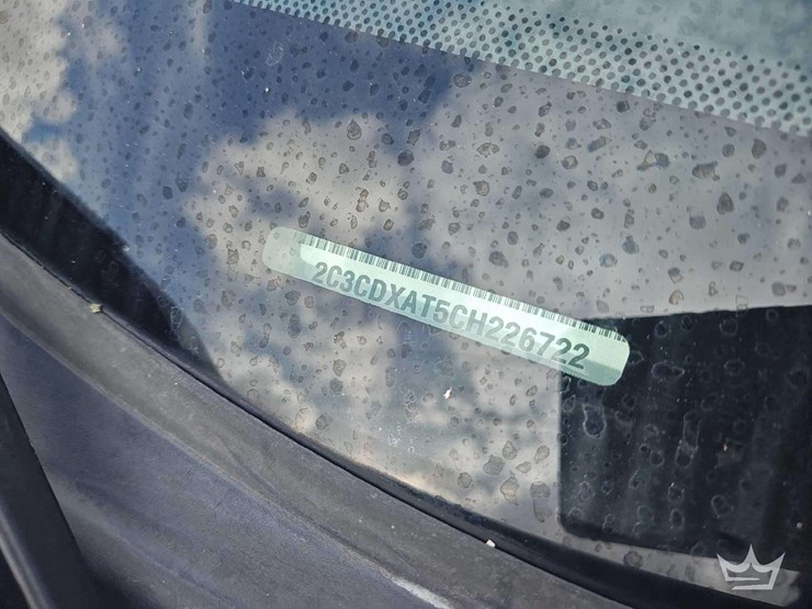 2012-dodge-charger-sedan-image-6