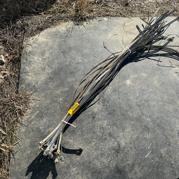 #35630 • Lot of (31) Poly Pipe Bands