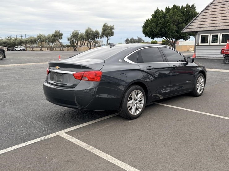 2019-chevrolet-impala-sedan-image-3