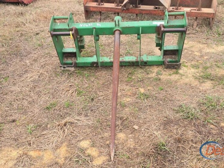 john-deere-quick-connect-hay-spear-image-1