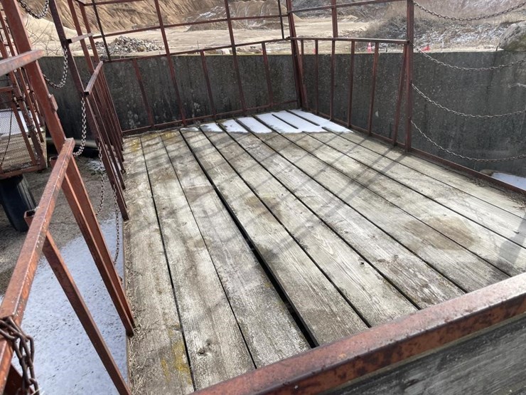 16'-hay-wagon-on-knowles-running-gear-image-4