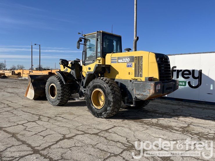 2014-komatsu-wa320-7-image-4