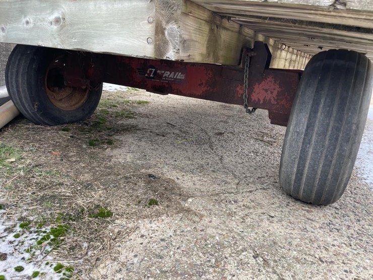 meyers-16'-hay-wagon-image-5