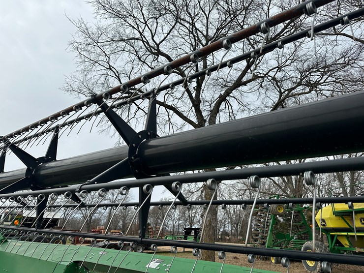 2017-john-deere-630fd-image-29