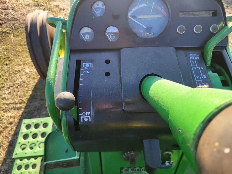 john-deere-4520-image-64