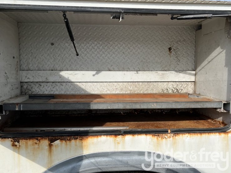 2007-kenworth-t300-image-51