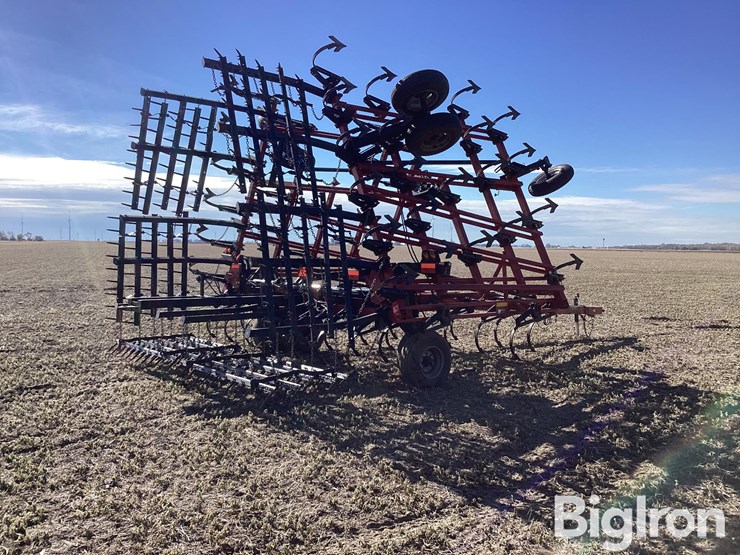 2011-case-ih-200-image-5