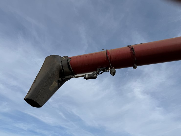 2015-case-ih-7240-image-34