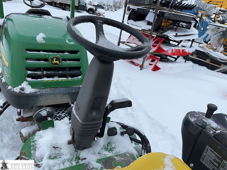 2013-john-deere-7400-image-10