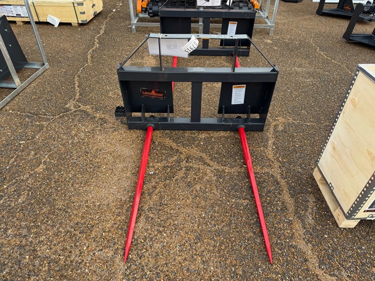 #7915-•-skid-steer-bale-spear-image-5
