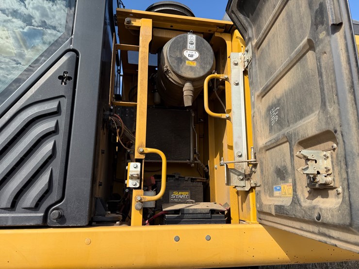 caterpillar-329e-image-8