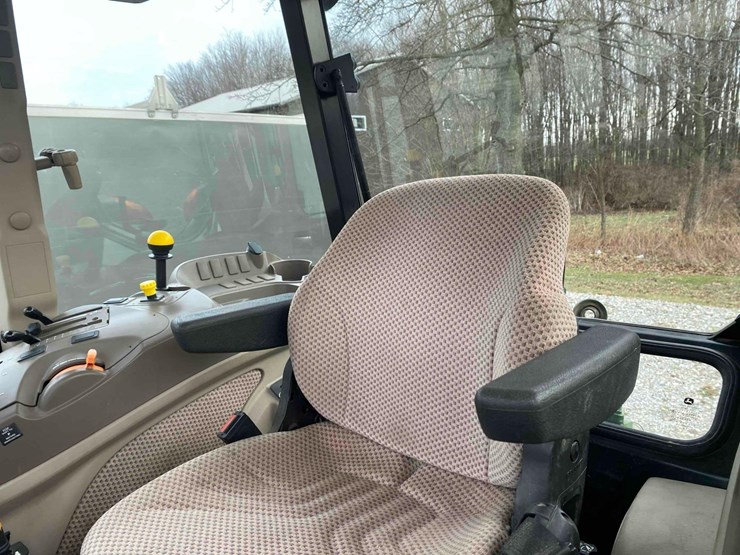 2013-john-deere-5085m-image-43